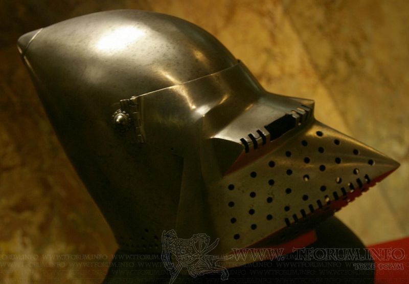 Бацинет с забралом, около 1410