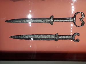 knife001.jpg