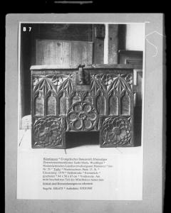 mi13619b07a.jpg