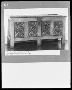 mi01681g09a.jpg