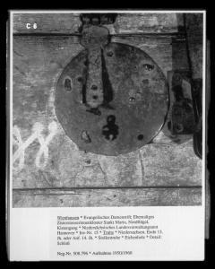 mi13619c06a.jpg