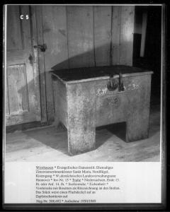 mi13619c05a.jpg