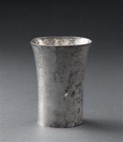 Silver_beaker_from_the_Gaillon_Treasure__made_in_Amiens_in_the_first_half_of_the_14th_century.jpg